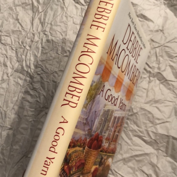 ⭐️3 for $15⭐️ Hardcover | A Good Yarn by Debbie Macomber - Picture 3 of 5